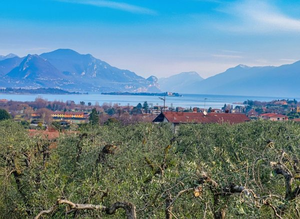 casa indipendente in vendita a Manerba del Garda