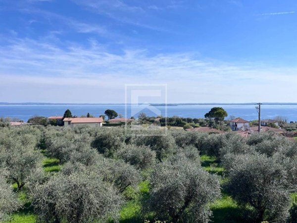 casa indipendente in vendita a Manerba del Garda in zona Gardoncino
