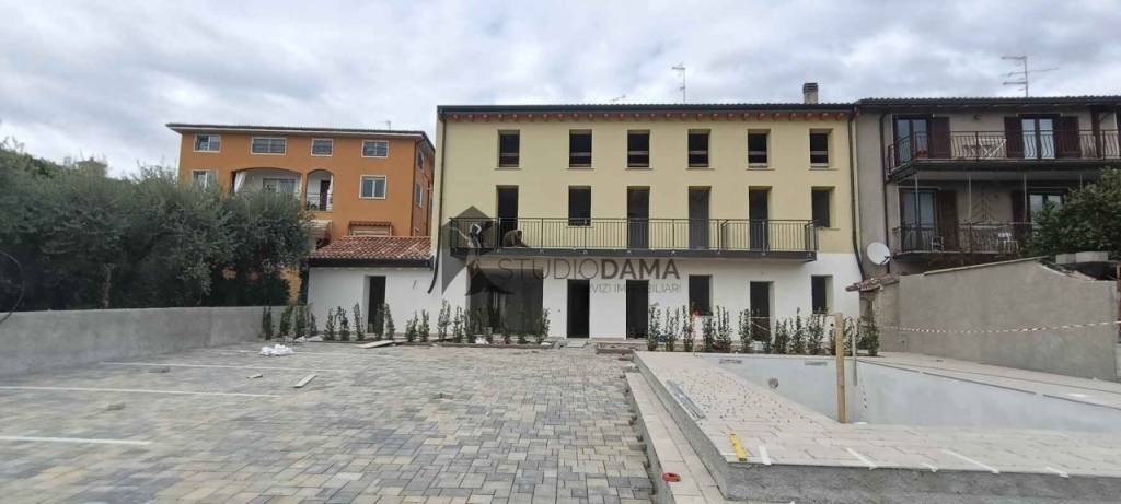 appartamento in vendita a Manerba del Garda in zona Solarolo