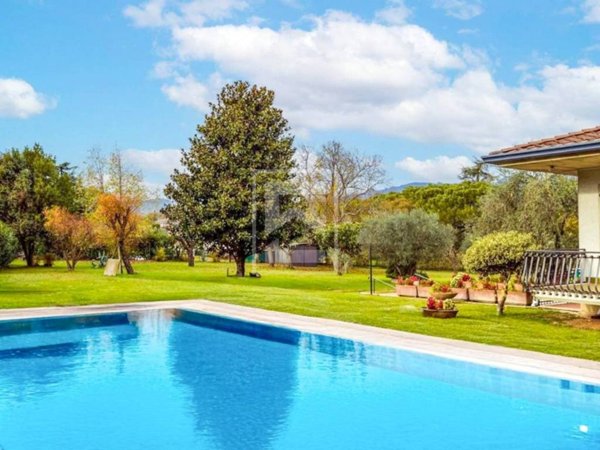 casa indipendente in vendita a Manerba del Garda