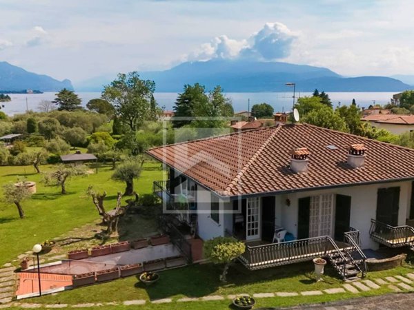 casa indipendente in vendita a Manerba del Garda