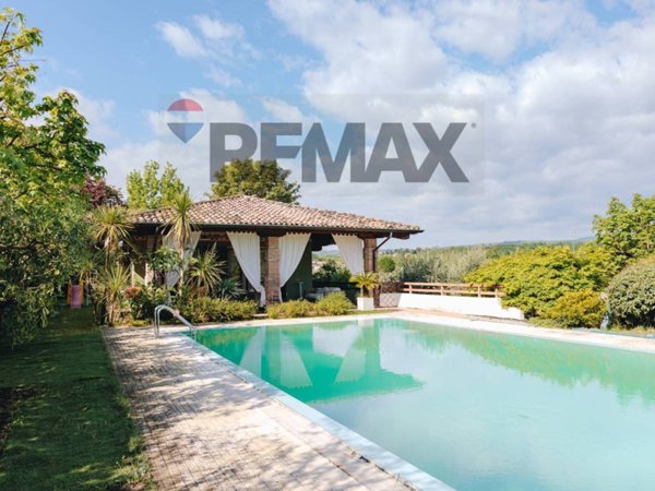 casa indipendente in vendita a Manerba del Garda in zona Montinelle