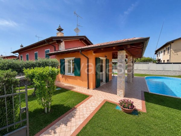 casa indipendente in vendita a Manerba del Garda