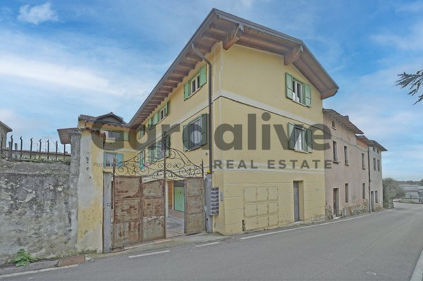 appartamento in vendita a Manerba del Garda in zona Solarolo