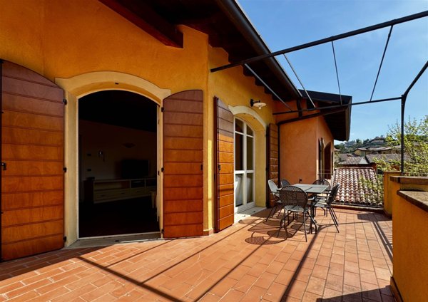 appartamento in vendita a Manerba del Garda in zona Montinelle