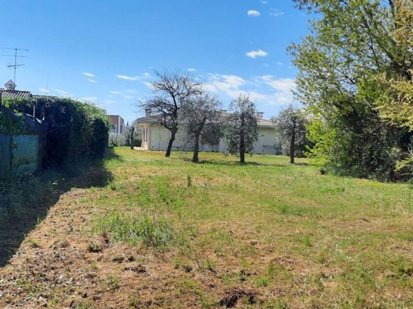 terreno agricolo in vendita a Manerba del Garda in zona Crociale