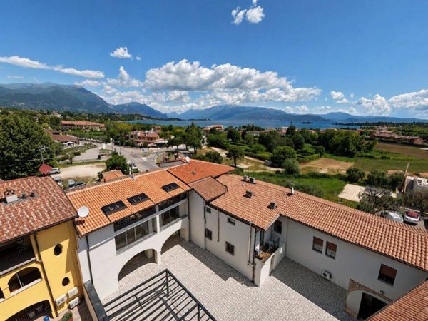 appartamento in vendita a Manerba del Garda in zona Pieve Vecchia