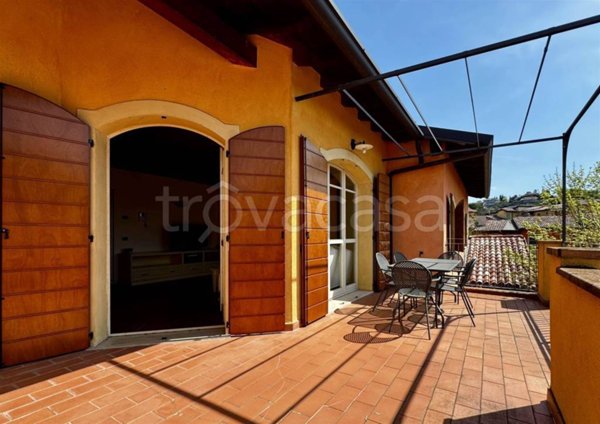 appartamento in vendita a Manerba del Garda in zona Montinelle