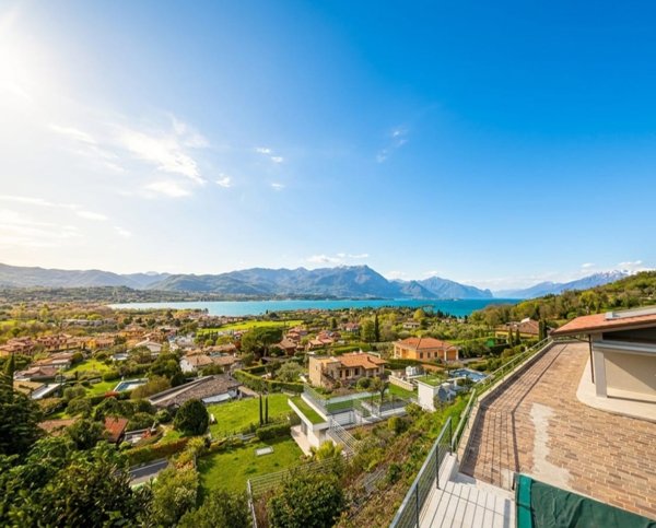 appartamento in vendita a Manerba del Garda in zona Montinelle