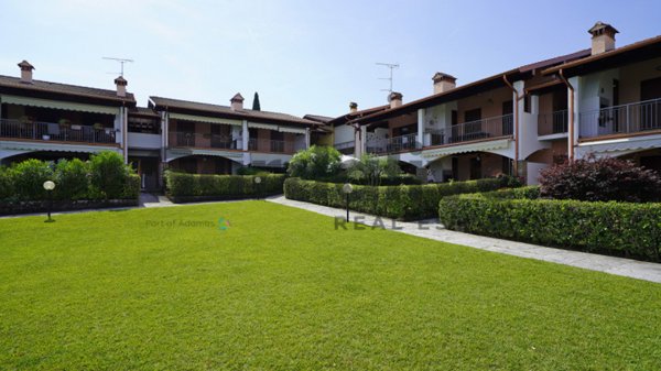 appartamento in vendita a Manerba del Garda in zona Solarolo