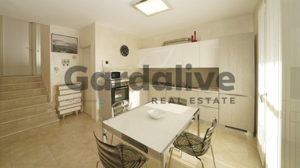 casa indipendente in vendita a Manerba del Garda