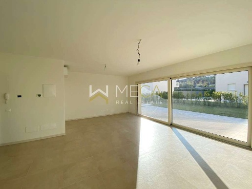 casa indipendente in vendita a Manerba del Garda in zona Solarolo