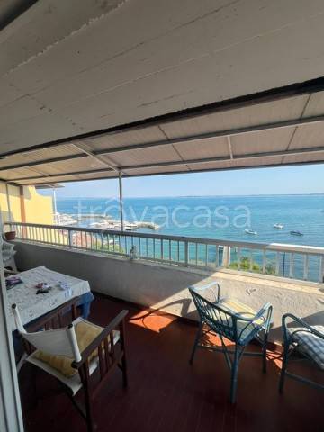 appartamento in vendita a Manerba del Garda in zona Gardoncino