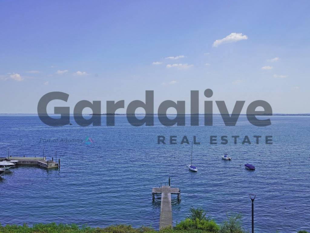 appartamento in vendita a Manerba del Garda in zona Solarolo