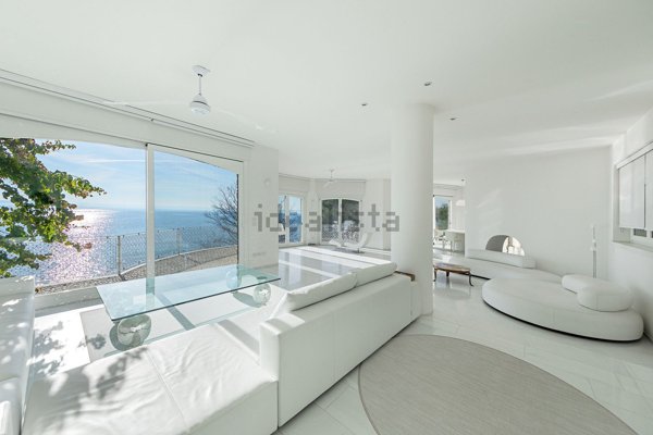 casa indipendente in vendita a Manerba del Garda in zona Montinelle