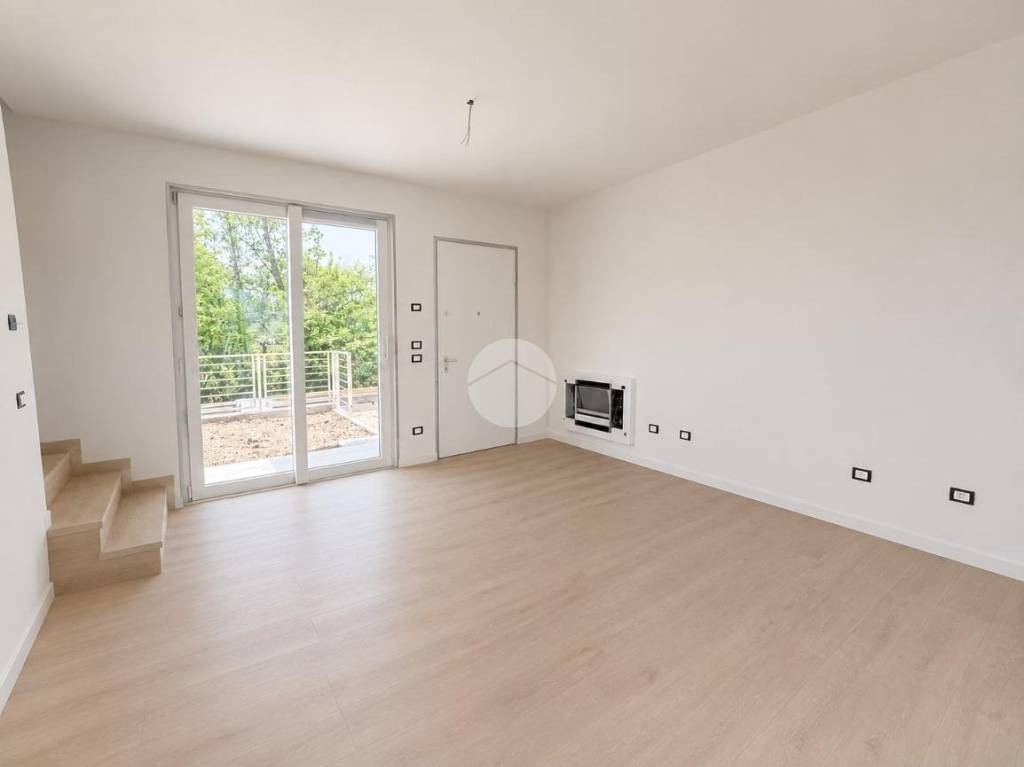 casa indipendente in vendita a Manerba del Garda in zona Crociale