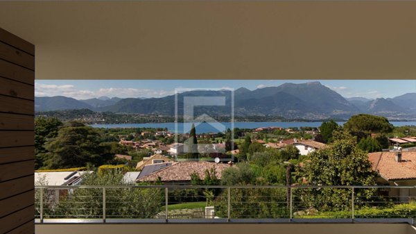 casa indipendente in vendita a Manerba del Garda in zona Montinelle