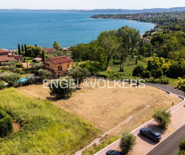 terreno in vendita a Manerba del Garda