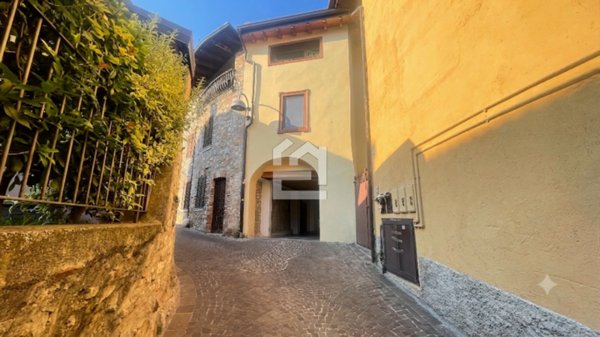 appartamento in vendita a Manerba del Garda in zona Balbiana