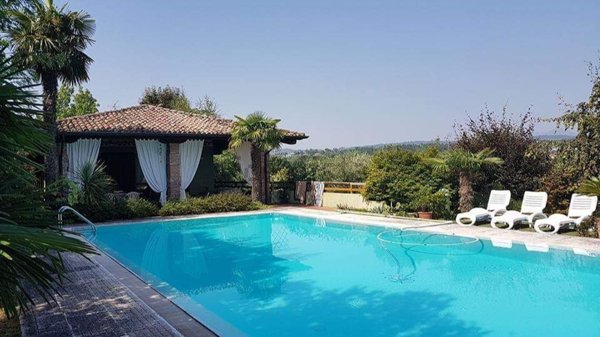 casa indipendente in vendita a Manerba del Garda in zona Montinelle