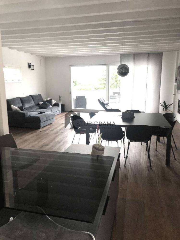 casa indipendente in vendita a Manerba del Garda in zona Solarolo