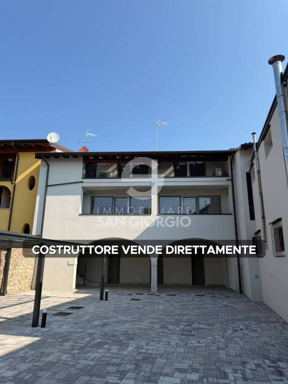 appartamento in vendita a Manerba del Garda in zona Pieve Vecchia