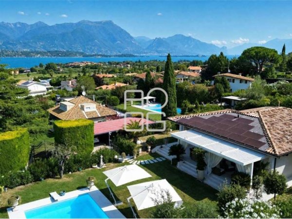 casa indipendente in vendita a Manerba del Garda in zona Montinelle