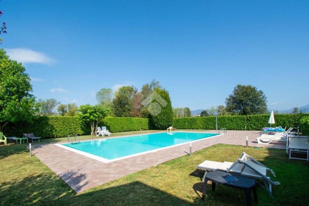 appartamento in vendita a Manerba del Garda in zona Crociale