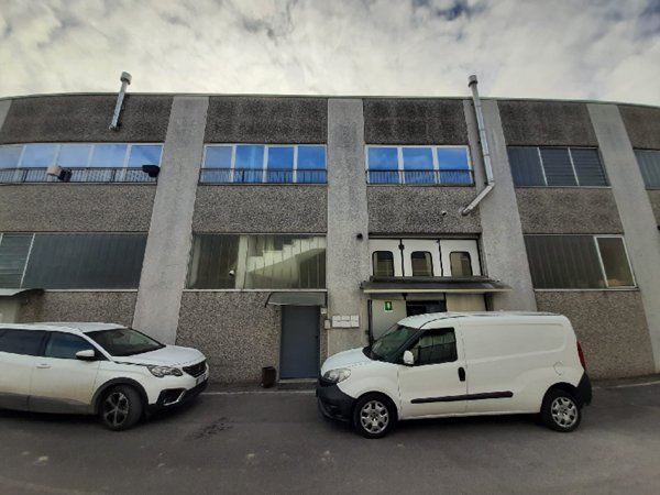 ufficio in vendita a Manerba del Garda in zona Crociale