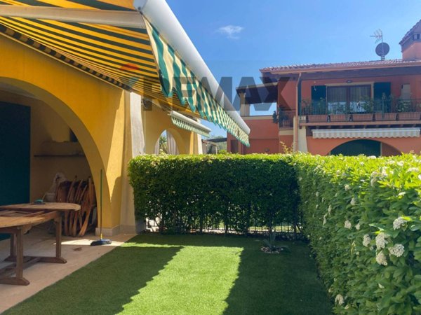 appartamento in vendita a Manerba del Garda in zona Crociale