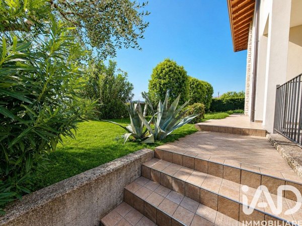 casa indipendente in vendita a Manerba del Garda