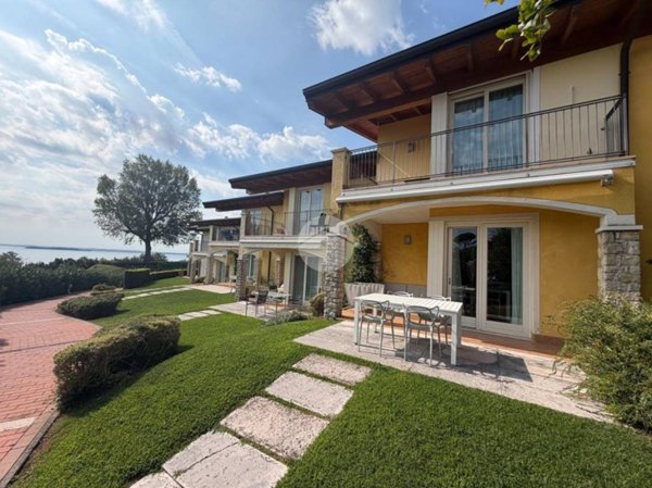 appartamento in vendita a Manerba del Garda in zona Montinelle