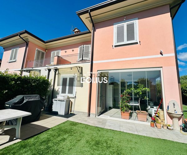 casa indipendente in vendita a Manerba del Garda