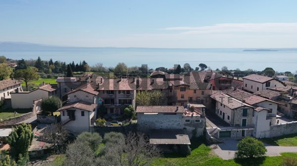appartamento in vendita a Manerba del Garda in zona Gardoncino