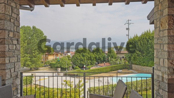 casa indipendente in vendita a Manerba del Garda