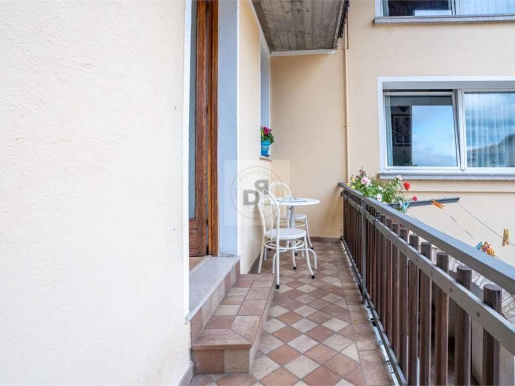 appartamento in vendita a Manerba del Garda in zona Solarolo
