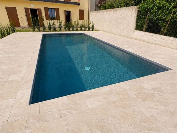 appartamento in vendita a Manerba del Garda in zona Solarolo