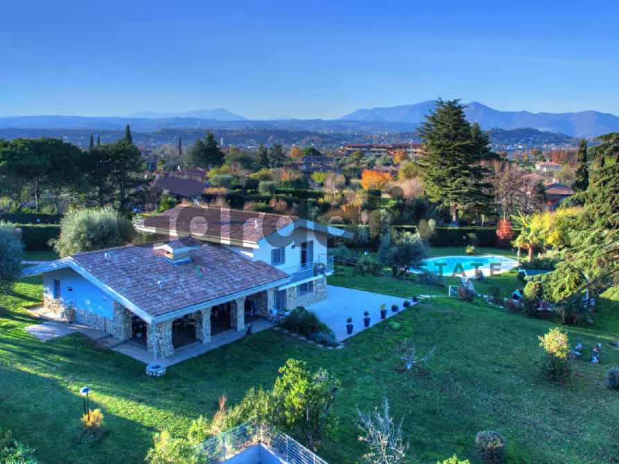 casa indipendente in vendita a Manerba del Garda in zona Montinelle