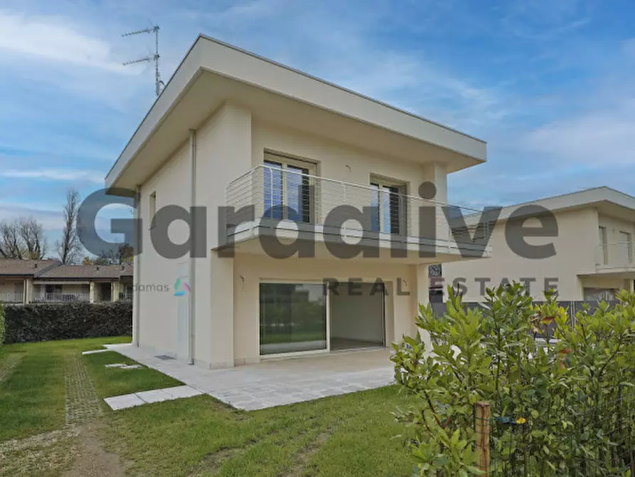 casa indipendente in vendita a Manerba del Garda