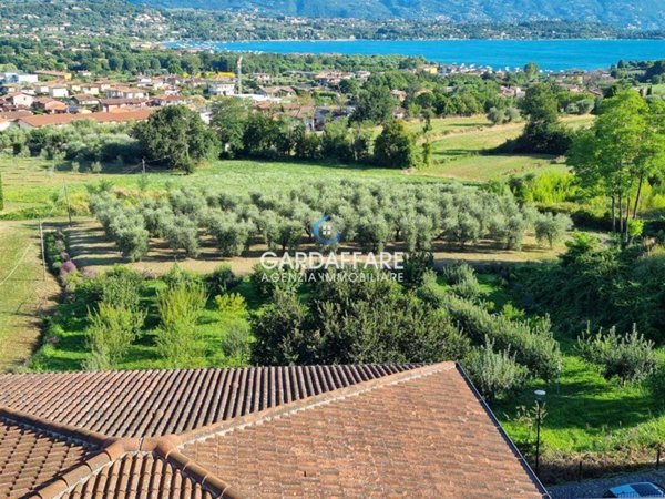 terreno in vendita a Manerba del Garda in zona Montinelle