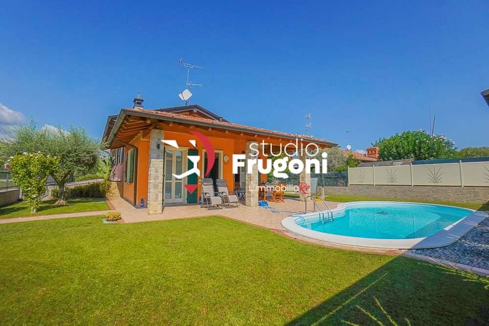 casa indipendente in vendita a Manerba del Garda