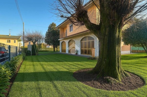 casa indipendente in vendita a Manerbio