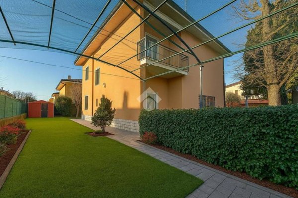 casa indipendente in vendita a Manerbio