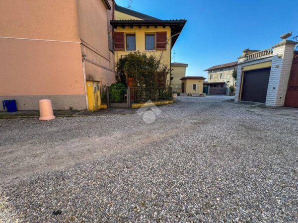 casa indipendente in vendita a Manerbio