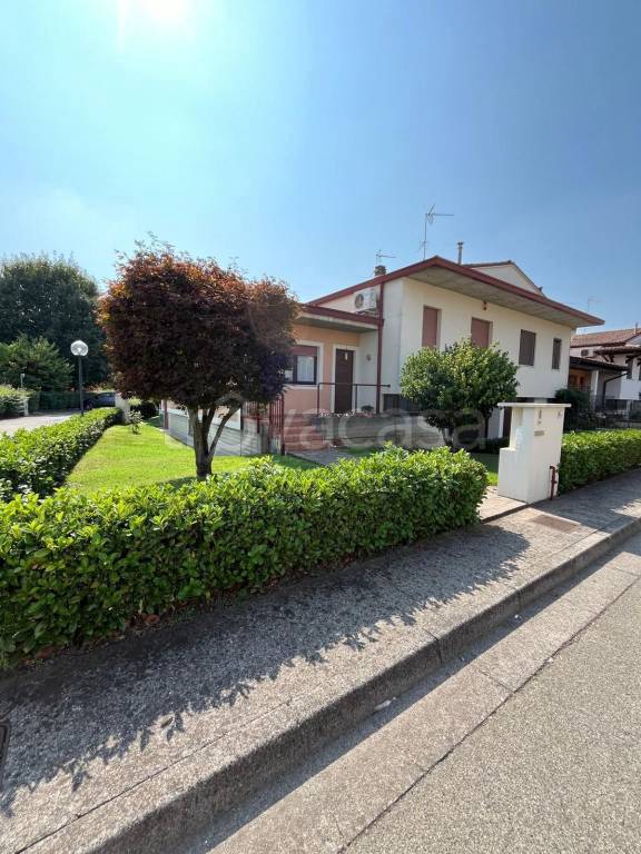 casa indipendente in vendita a Manerbio