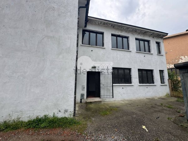 casa indipendente in vendita a Manerbio