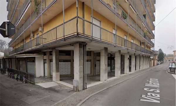 negozio in vendita a Manerbio