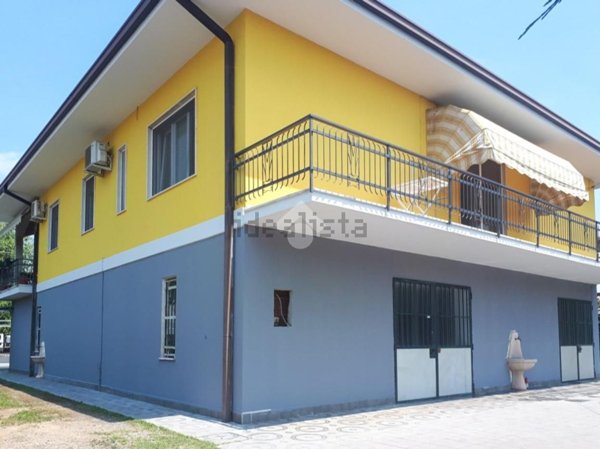 casa indipendente in vendita a Manerbio