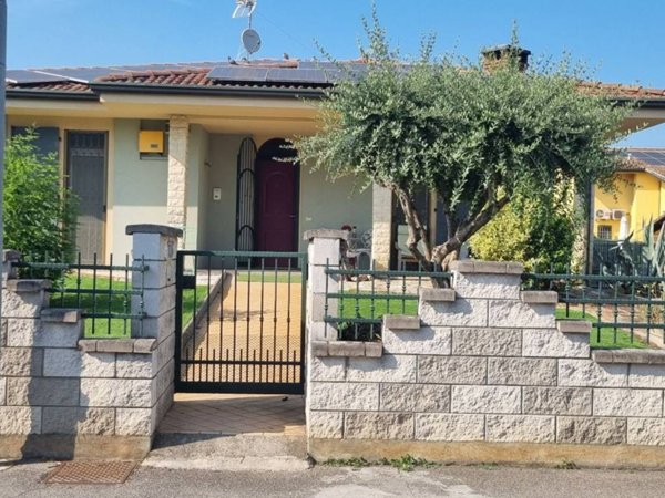 casa indipendente in vendita a Manerbio