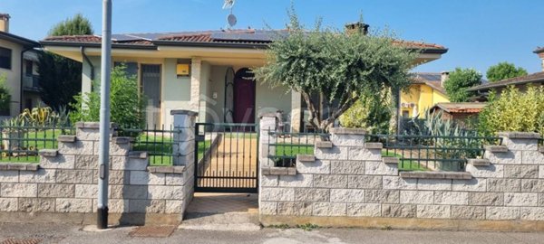 casa indipendente in vendita a Manerbio